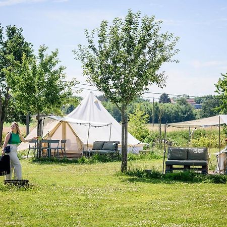 Pluimpapaver Hotel & Glamping Aarschot Kültér fotó
